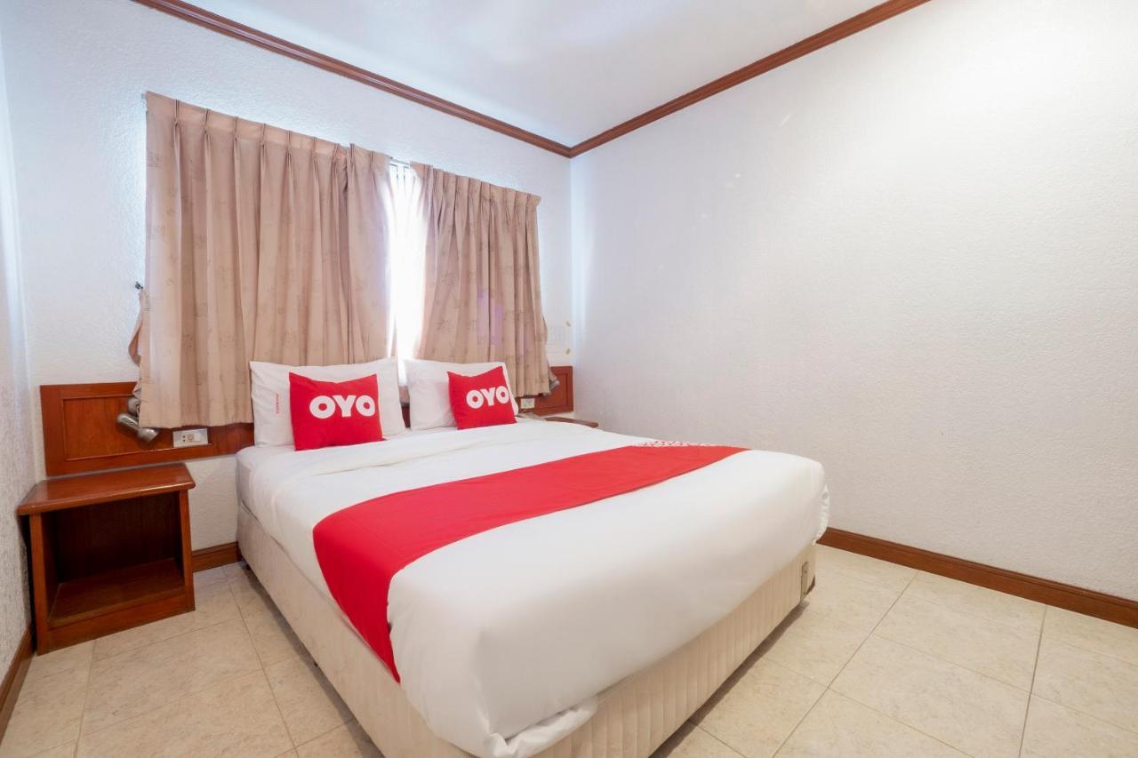 Oyo 75328 Punjabi Junction Hotel 3*